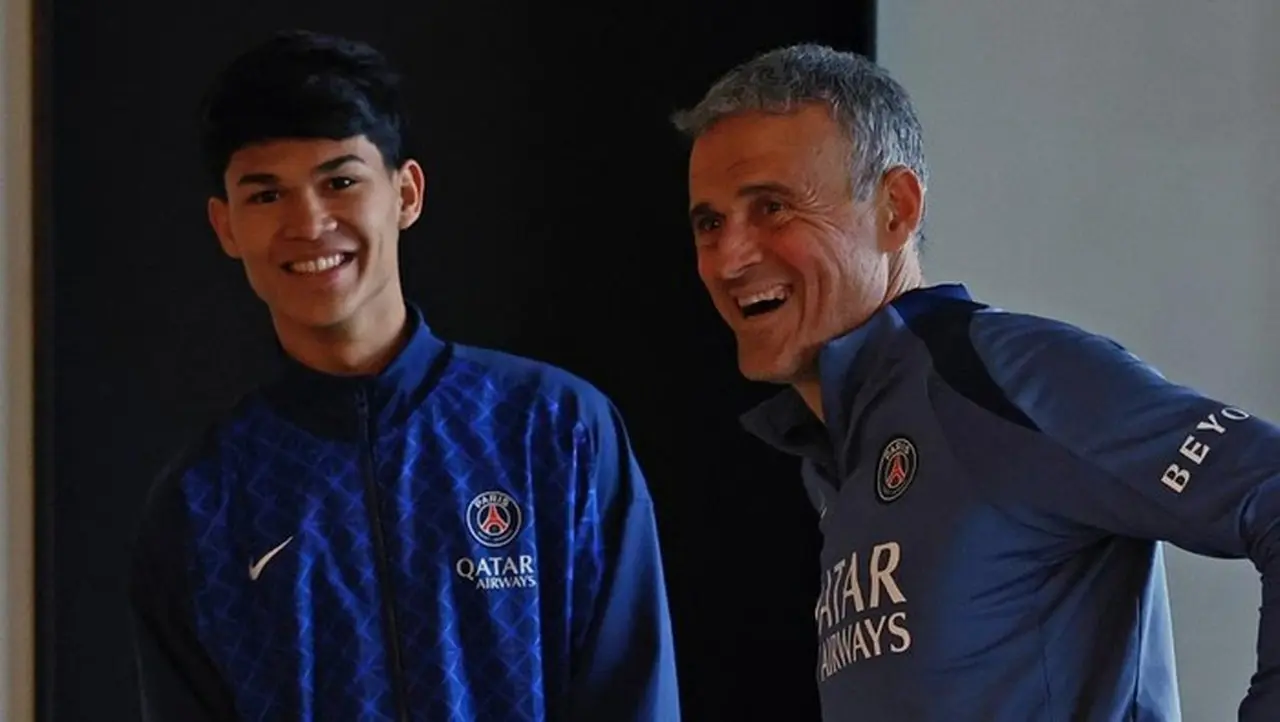 Dro Fernandez ke PSG, Kesamaan Agen dengan Luis Enrique Jadi Sorotan Dro Fernandez ke PSG, Kesamaan Agen dengan Luis Enrique Jadi Sorotan