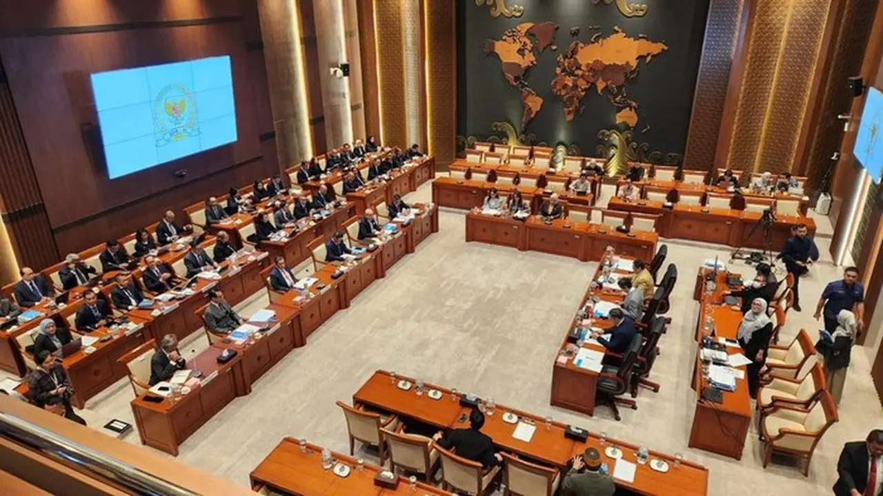 Komisi I DPR dan Menlu Sugiono Gelar Rapat Tertutup Bahas Capaian Kemenlu 2025-2026 Komisi I DPR dan Menlu Sugiono Gelar Rapat Tertutup Bahas Capaian Kemenlu 2025-2026