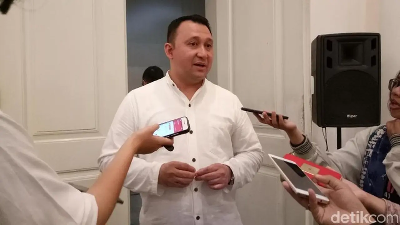 Cuaca Ekstrem Rusak Atap Rumah dan Sekolah di Jakarta Utara, Pemkot Kirim Bantuan