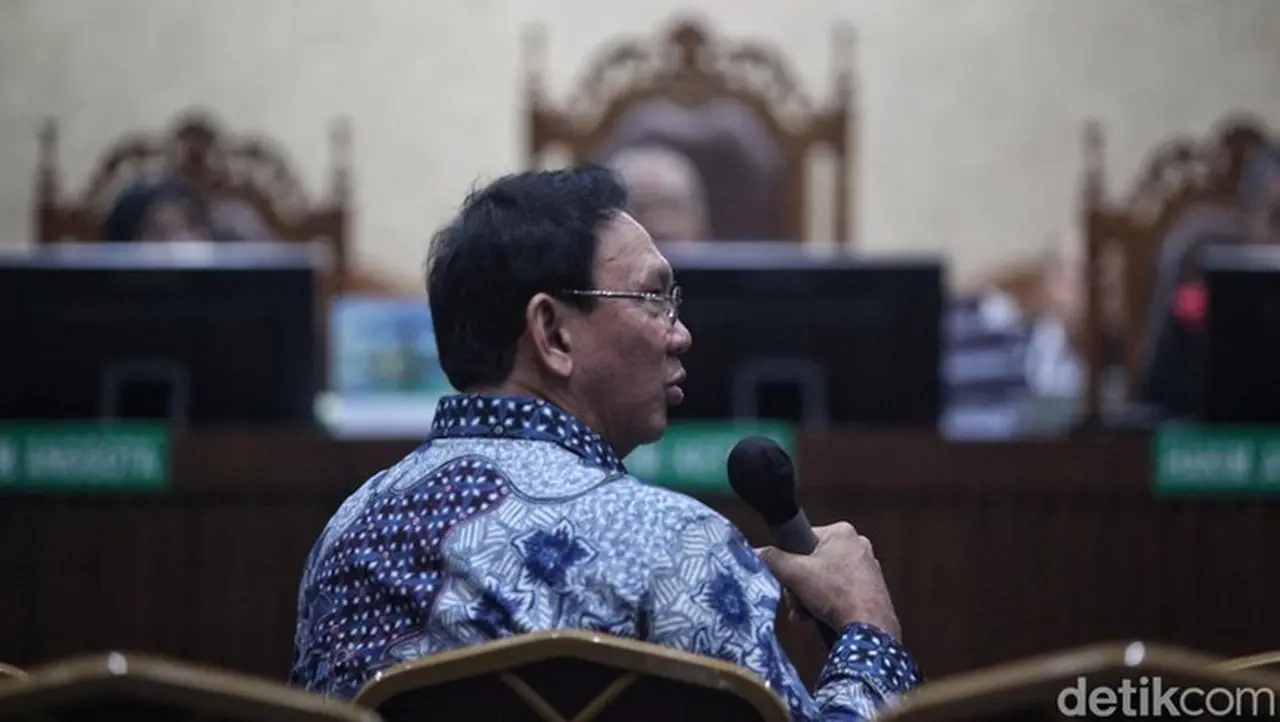Ahok Ungkap Penyimpangan Impor Minyak dan Produk Kilang Saat di Pertamina Ahok Ungkap Penyimpangan Impor Minyak dan Produk Kilang Saat di Pertamina