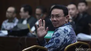 Ahok Ungkap Momen Nyaris Lempar Botol Saat Rapat Pertamina, Ini Pemicunya