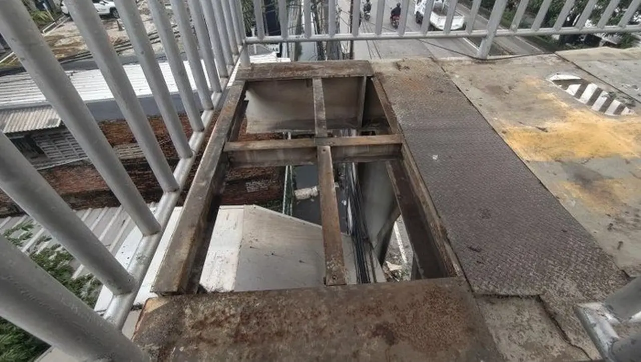 Besi JPO Dicuri Lagi, Gubernur DKI Instruksikan Material Anti-Maling dan CCTV Besi JPO Dicuri Lagi, Gubernur DKI Instruksikan Material Anti-Maling dan CCTV