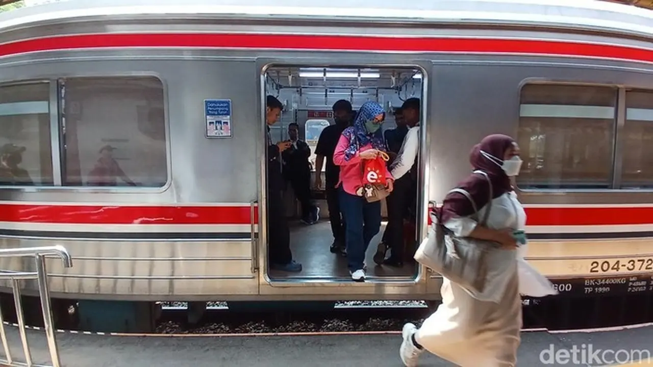Gangguan Jalur Rel Serpong-Sudimara, Perjalanan KRL Greenline Terhambat Pagi Ini