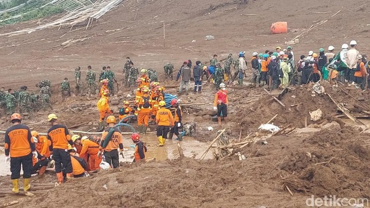 Longsor Cisarua: Identitas 34 Korban Longsor Bandung Barat Berhasil Terungkap Longsor Cisarua: Identitas 34 Korban Longsor Bandung Barat Berhasil Terungkap