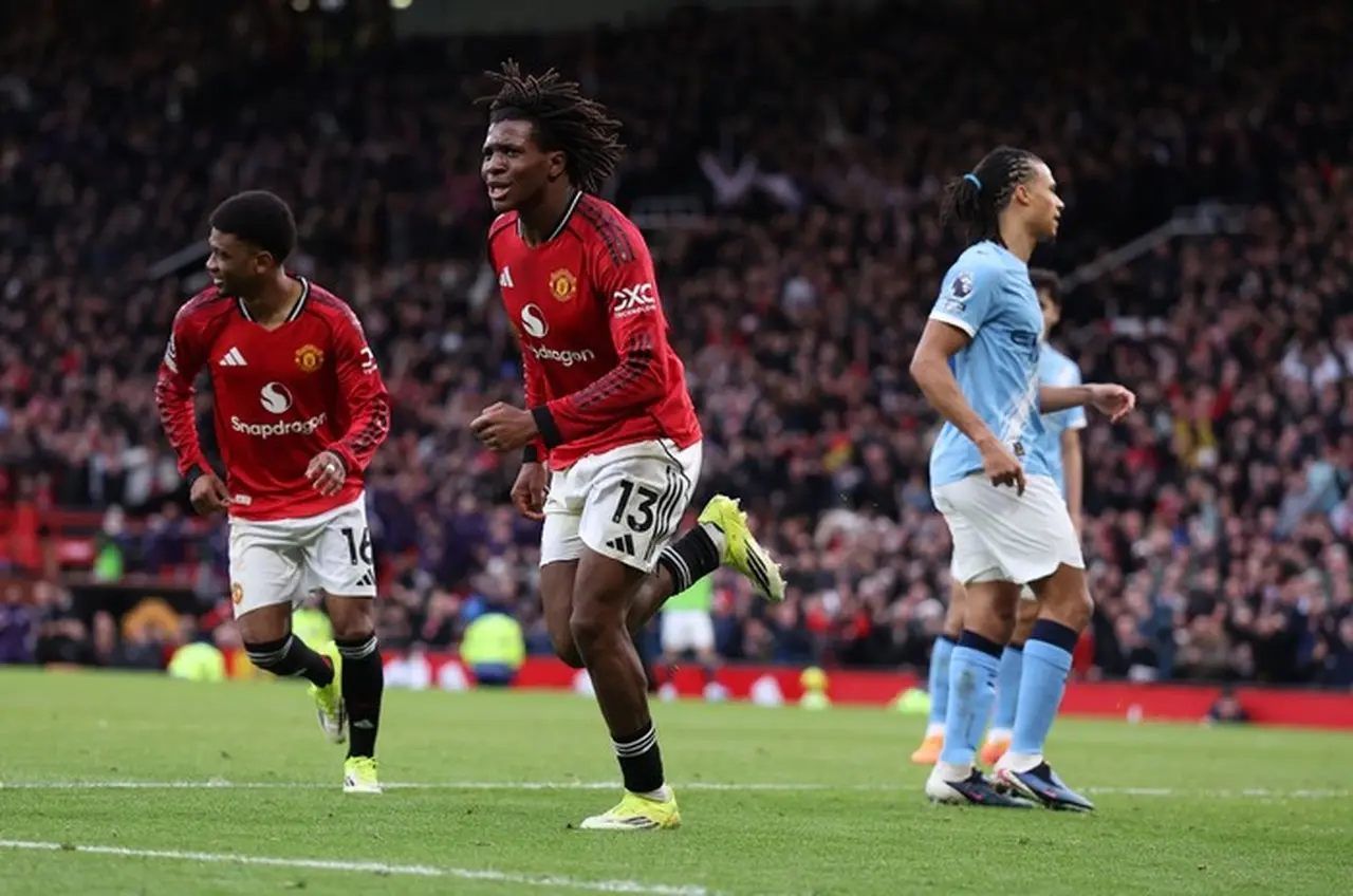 Cedera Hamstring Patrick Dorgu, Manchester United Cari Alternatif Pengganti di Lini Serang Cedera Hamstring Patrick Dorgu, Manchester United Cari Alternatif Pengganti di Lini Serang