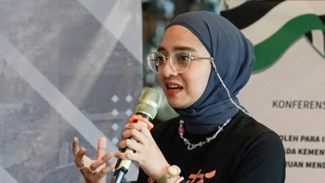 Chiki Fawzi Kembali Ditugaskan Sebagai Petugas Haji 2026 Setelah Sempat Dicopot Mendadak Chiki Fawzi Kembali Ditugaskan Sebagai Petugas Haji 2026 Setelah Sempat Dicopot Mendadak