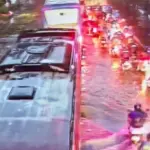 Jakarta Dilanda Banjir, Jalan Daan Mogot dan DI Pandjaitan Tergenang Air