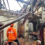 Angin Kencang Terjang Bogor, Satu Rumah Warga Ambruk dan Penghuni Terpaksa Mengungsi