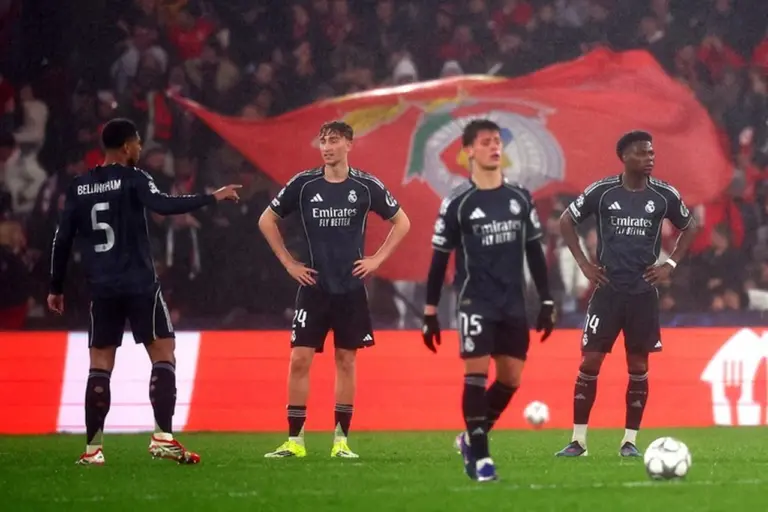 Real Madrid Tersingkir dari Liga Champions Usai Kalah Dramatis dari Benfica Real Madrid Tersingkir dari Liga Champions Usai Kalah Dramatis dari Benfica