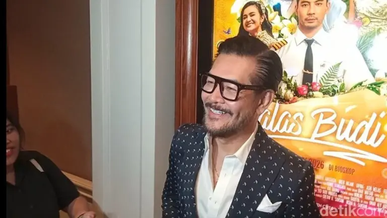 Ferry Salim Siap Sambut Cucu Pertama, Pilih Panggilan Unik ‘Grandfer’ Ferry Salim Siap Sambut Cucu Pertama, Pilih Panggilan Unik ‘Grandfer’