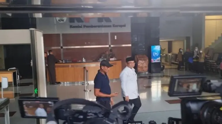 Eks Menag Yaqut Cholil Qoumas Diperiksa KPK 5 Jam, Belum Ditahan Terkait Korupsi Kuota Haji