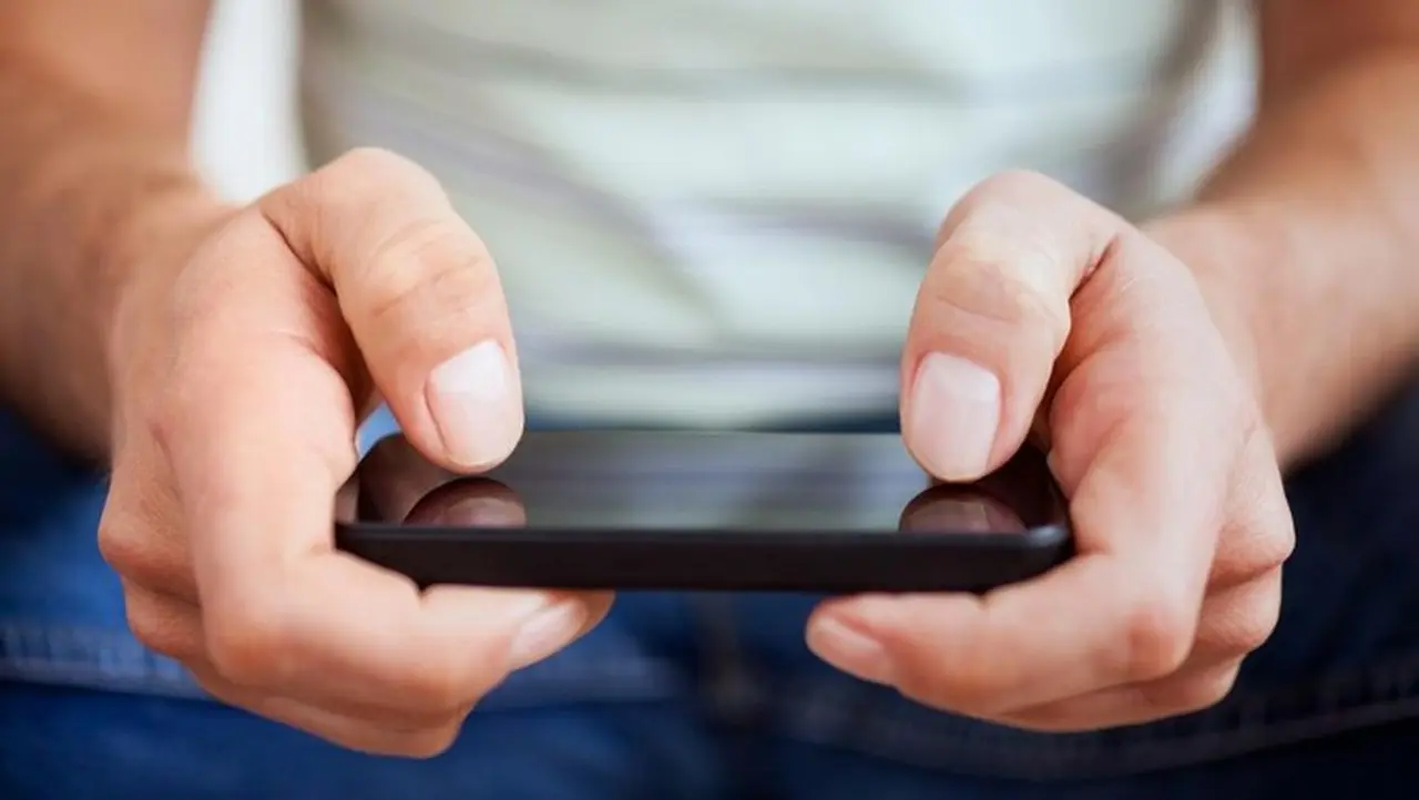 Disdikbud Banten Larang Keras Siswa dan Guru Gunakan HP Selama Jam Belajar Disdikbud Banten Larang Keras Siswa dan Guru Gunakan HP Selama Jam Belajar