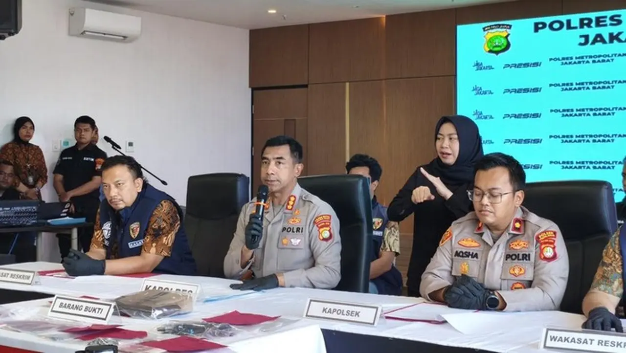 Pria di Jakbar Curi Telur Sebelum Bobol Rumah Mewah Senilai Rp 150 Juta Pria di Jakbar Curi Telur Sebelum Bobol Rumah Mewah Senilai Rp 150 Juta