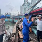 Ditpolairud Polda Metro Jaya Urai Kepadatan Kapal Nelayan di Pelabuhan Muara Angke
