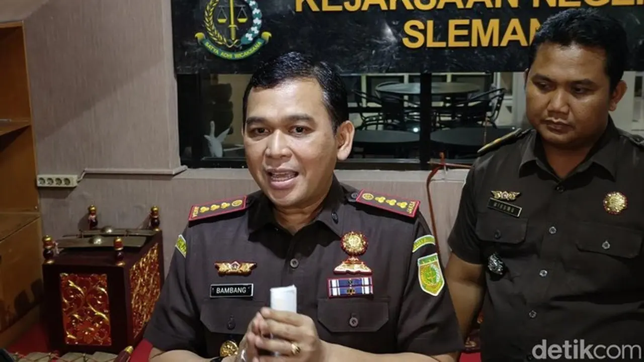 Kejari Sleman Hentikan Kasus Hogi Minaya yang Diduga Terkait Tewasnya Dua Jambret Kejari Sleman Hentikan Kasus Hogi Minaya yang Diduga Terkait Tewasnya Dua Jambret