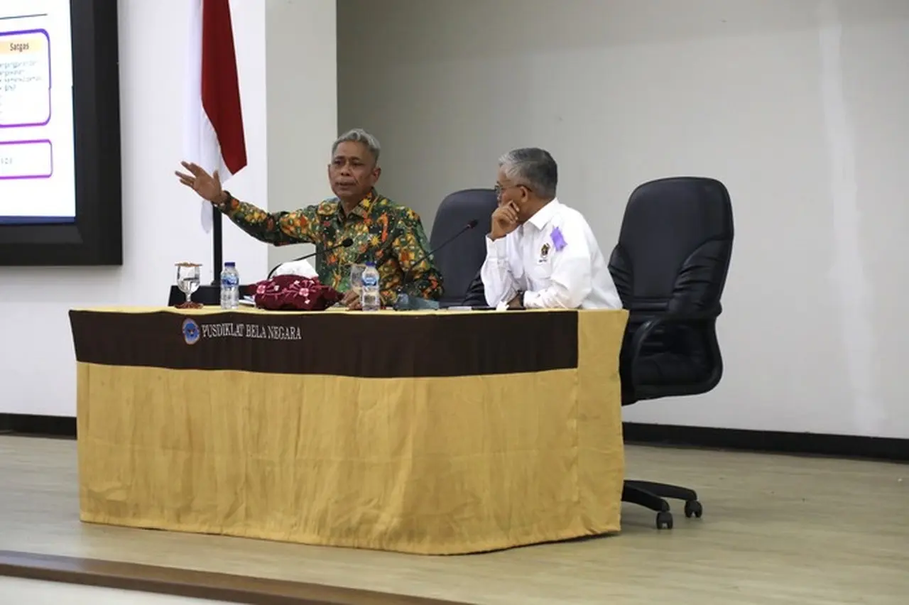 Wamensos Agus Jabo Ajak PWI Gaungkan Program Sekolah Rakyat untuk Atasi Kemiskinan Wamensos Agus Jabo Ajak PWI Gaungkan Program Sekolah Rakyat untuk Atasi Kemiskinan