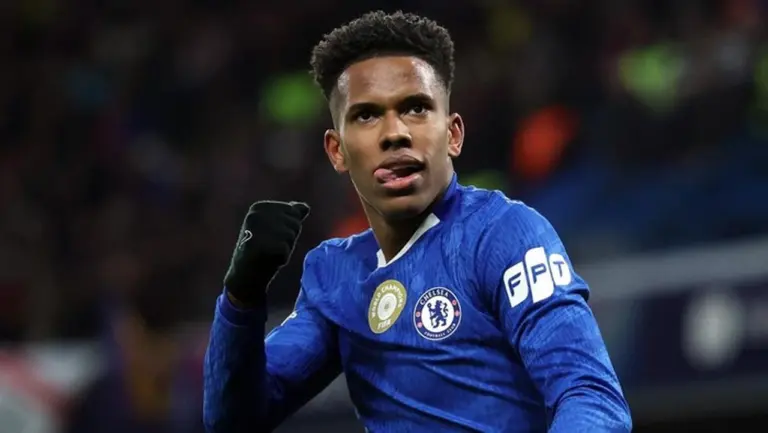 Barcelona Tak Minat Rekrut Estevao, Deco Ungkap Alasannya: Mirip Lamine Yamal