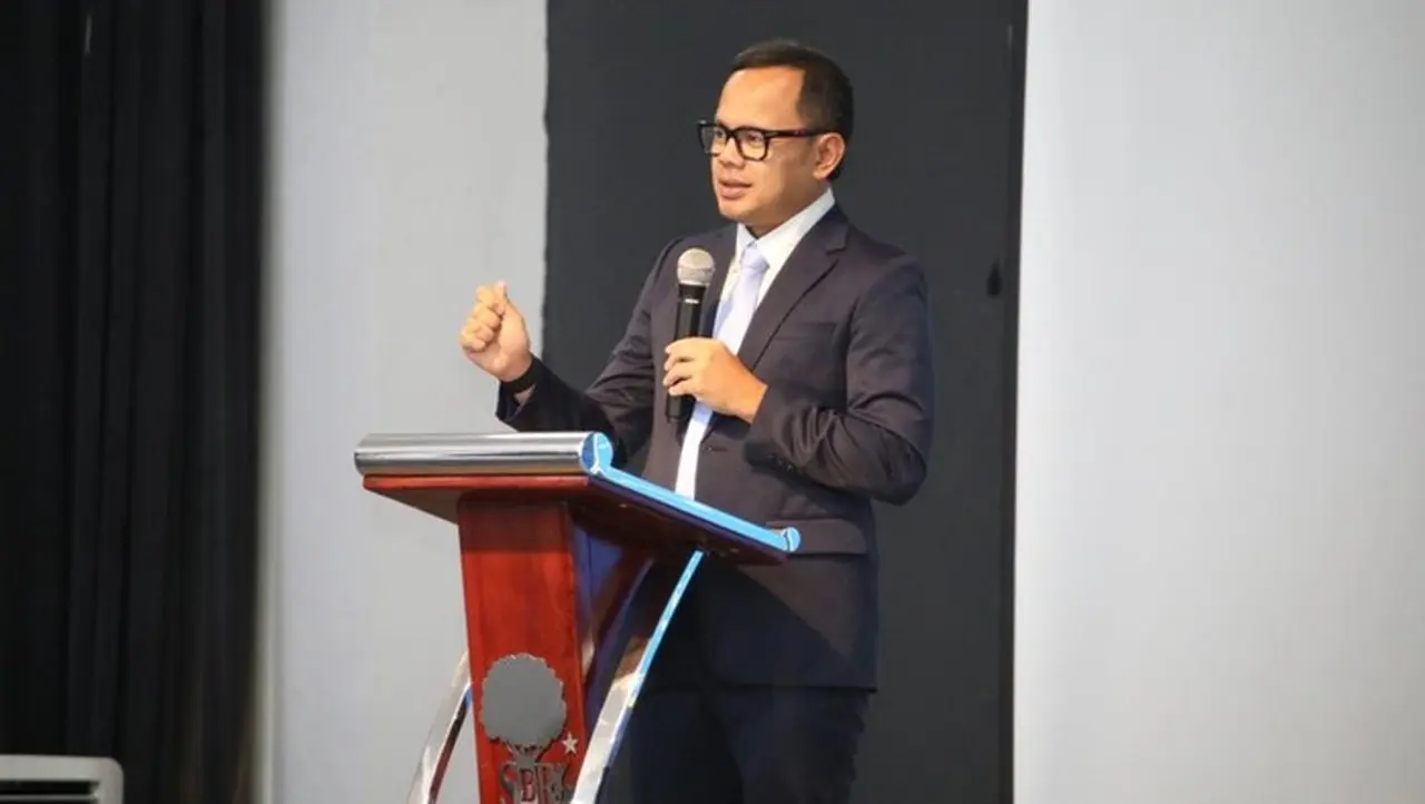 Wamendagri Bima Arya: Pelajar Harus Siapkan Diri Jadi Pemimpin Masa Depan Indonesia Emas 2045 Wamendagri Bima Arya: Pelajar Harus Siapkan Diri Jadi Pemimpin Masa Depan Indonesia Emas 2045