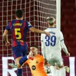 Hansi Flick Soroti Pertahanan Barcelona yang Rapuh di Liga Champions
