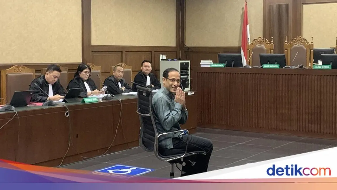 Sidang Perdana Nadiem Makarim Kasus Korupsi Chromebook Dimulai, Sebut Kondisi Sehat Sidang Perdana Nadiem Makarim Kasus Korupsi Chromebook Dimulai, Sebut Kondisi Sehat