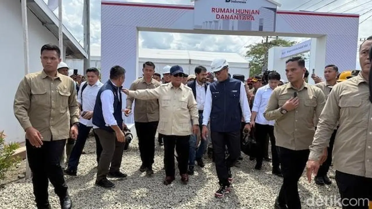 Prabowo Tinjau Hunian Danantara di Aceh Tamiang, Pastikan Pemulihan Pasca-Bencana