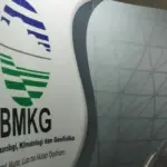 BMKG Deteksi Bibit Siklon Tropis 91 S, Waspada Gelombang Tinggi 4 Meter di Natuna