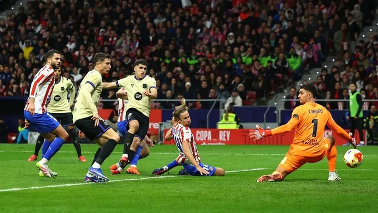 De Jong Sebut Gol Cubarsi Dianulir VAR ‘Skandal’, Pertanyakan Offside De Jong Sebut Gol Cubarsi Dianulir VAR ‘Skandal’, Pertanyakan Offside