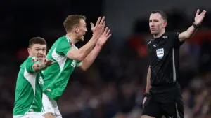 Wasit Piala FA Diistirahatkan dari Premier League Akibat Kesalahan Fatal