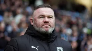 Wayne Rooney Pertanyakan Larangan Selebrasi Gol Usai Insiden Rasial Vinicius Junior