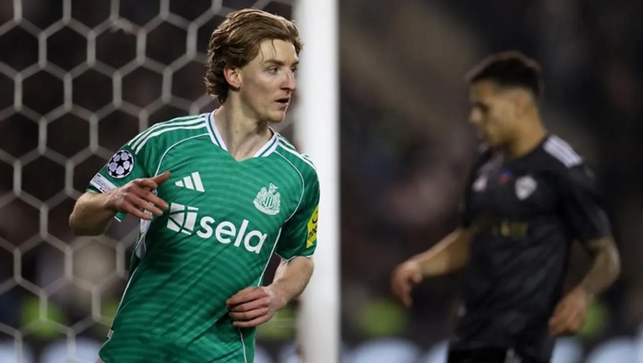 Anthony Gordon Cetak Quattrick, Newcastle United Bantai Qarabag 6-1 di Liga Champions