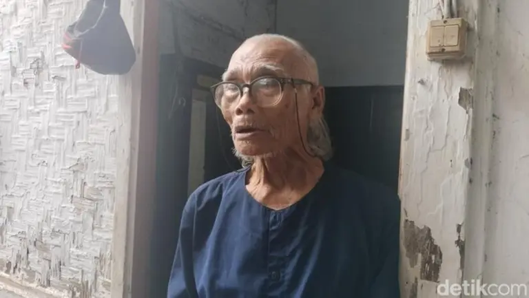 Aktor Diding Boneng Dirawat Intensif Akibat Serangan Asma Kambuh Aktor Diding Boneng Dirawat Intensif Akibat Serangan Asma Kambuh