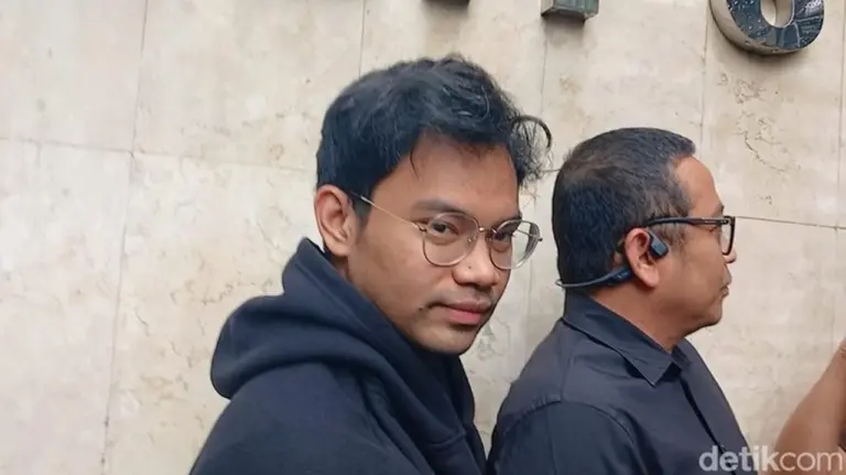 Insanul Fahmi Buka Suara Soal Bukti Tambahan Dugaan Perselingkuhan, Kuasa Hukum: Bukti Harus Diuji