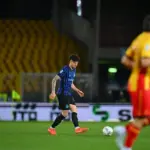 Cristian Chivu Bela Alessandro Bastoni yang Dicemooh Suporter Lecce