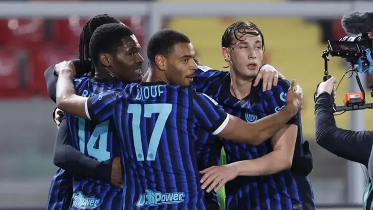 Inter Milan Lebarkan Jarak di Puncak Serie A, Kini Fokus Penuh Hadapi Bodo/Glimt Inter Milan Lebarkan Jarak di Puncak Serie A, Kini Fokus Penuh Hadapi Bodo/Glimt