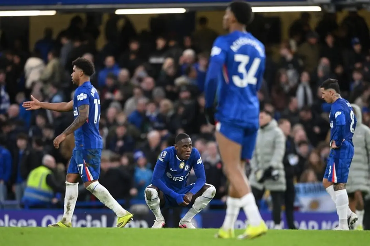 Chelsea Terpuruk, Liam Rosenior Soroti Masalah Finis Laga dan Tantang Arsenal-Aston Villa Chelsea Terpuruk, Liam Rosenior Soroti Masalah Finis Laga dan Tantang Arsenal-Aston Villa