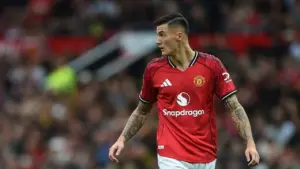 Benjamin Sesko: Michael Carrick Bawa Manchester United Lebih Kreatif dan Menikmati Permainan