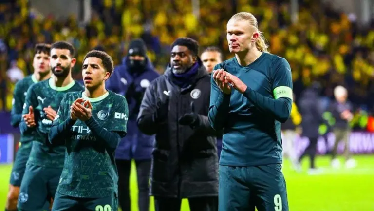 Gary Neville: Manchester City Jauh dari Kata Bagus untuk Bersaing Gelar Premier League Gary Neville: Manchester City Jauh dari Kata Bagus untuk Bersaing Gelar Premier League