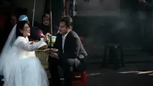 Komunikasi Retak, Boiyen Gugat Cerai Suami yang Baru Dinikahinya Dua Bulan