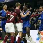 Keributan di Stamford Bridge: Adama Traore Picu Amarah, Todibo Kartu Merah dalam Laga Chelsea vs West Ham
