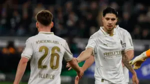 Kevin Diks Main Penuh, Duel Imbang 1-1 Borussia Moenchengladbach vs Bayer Leverkusen
