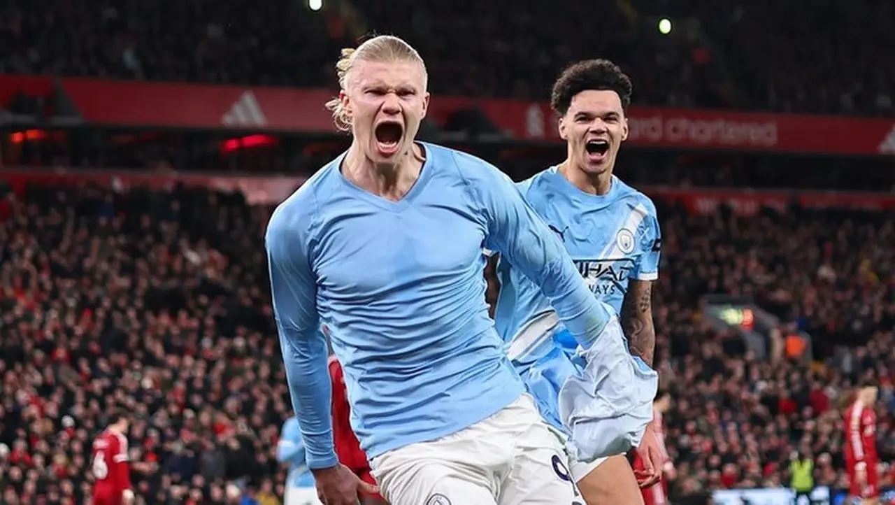 Erling Haaland Pecah Telur Gol di Anfield, Man City Raih Kemenangan Dramatis atas Liverpool 2-1