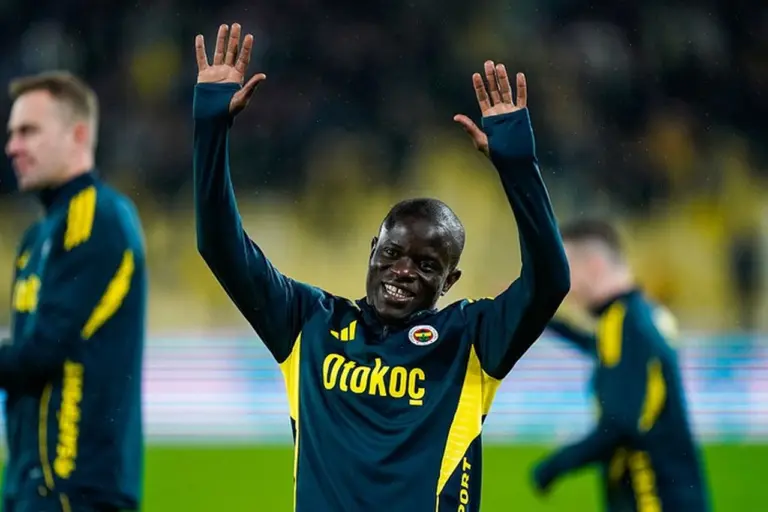 Debut Manis N’Golo Kante Bersama Fenerbahce, Kesederhanaan Tetap Terpancar